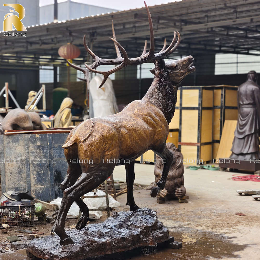 elk statue details (5)