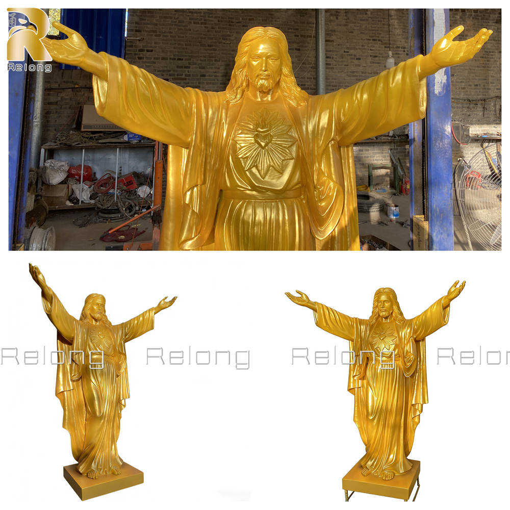 golden Jesus statue