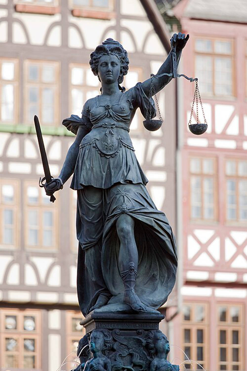 bronze Justitia statue