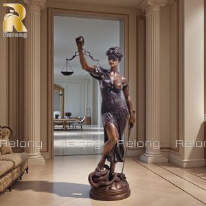 lady of justice statue