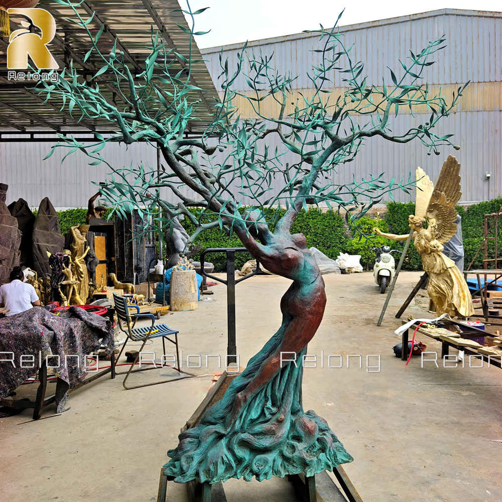 large tree of life sculpture (2)