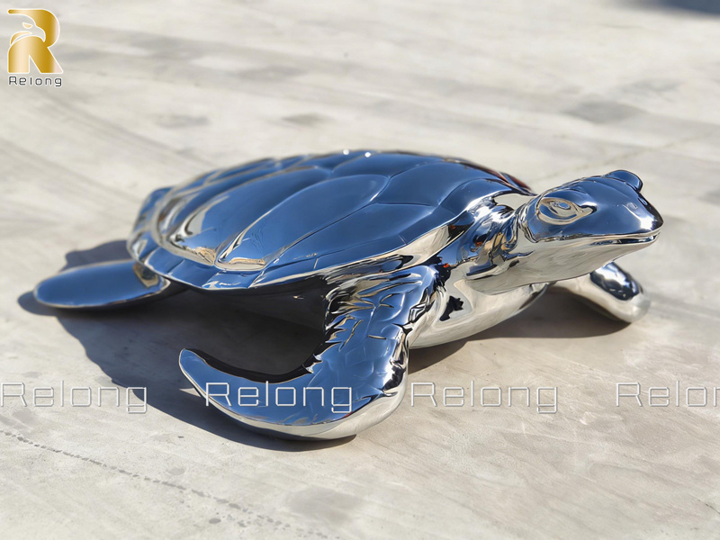 metal sea turtle sculpture