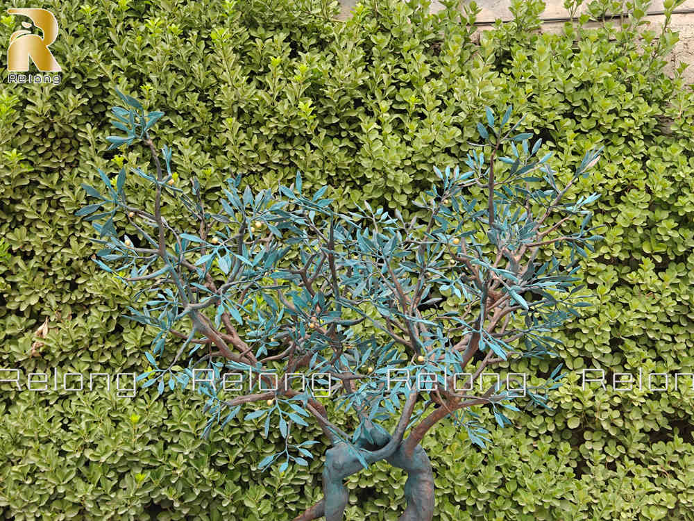 tree of life sculpture details 