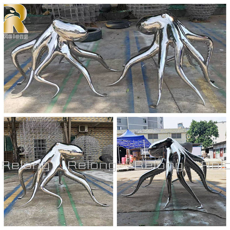 Octopus Sculpture by Relong Factory