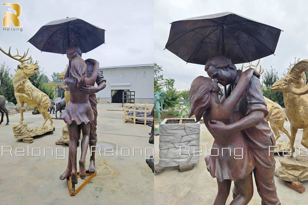 couple embracing sculpture at Relong Foundry