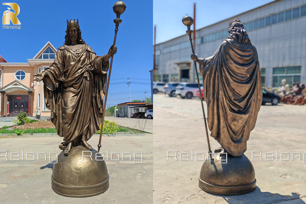 Bronze King Jesus statue details