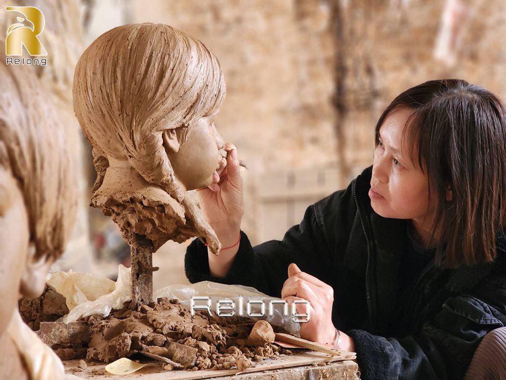 custom figures carving process