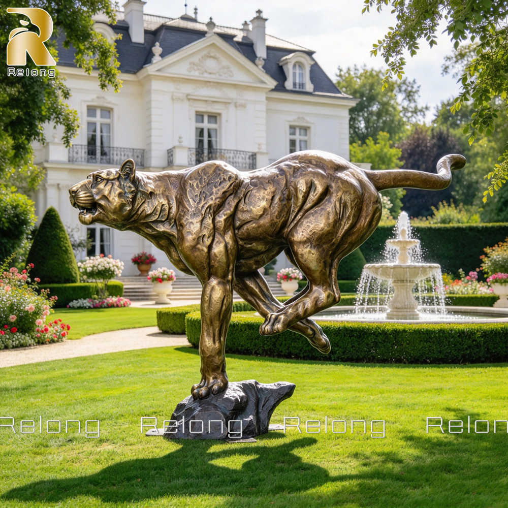 Bronze Jaguar Statue for Outdoor Lawn Decor