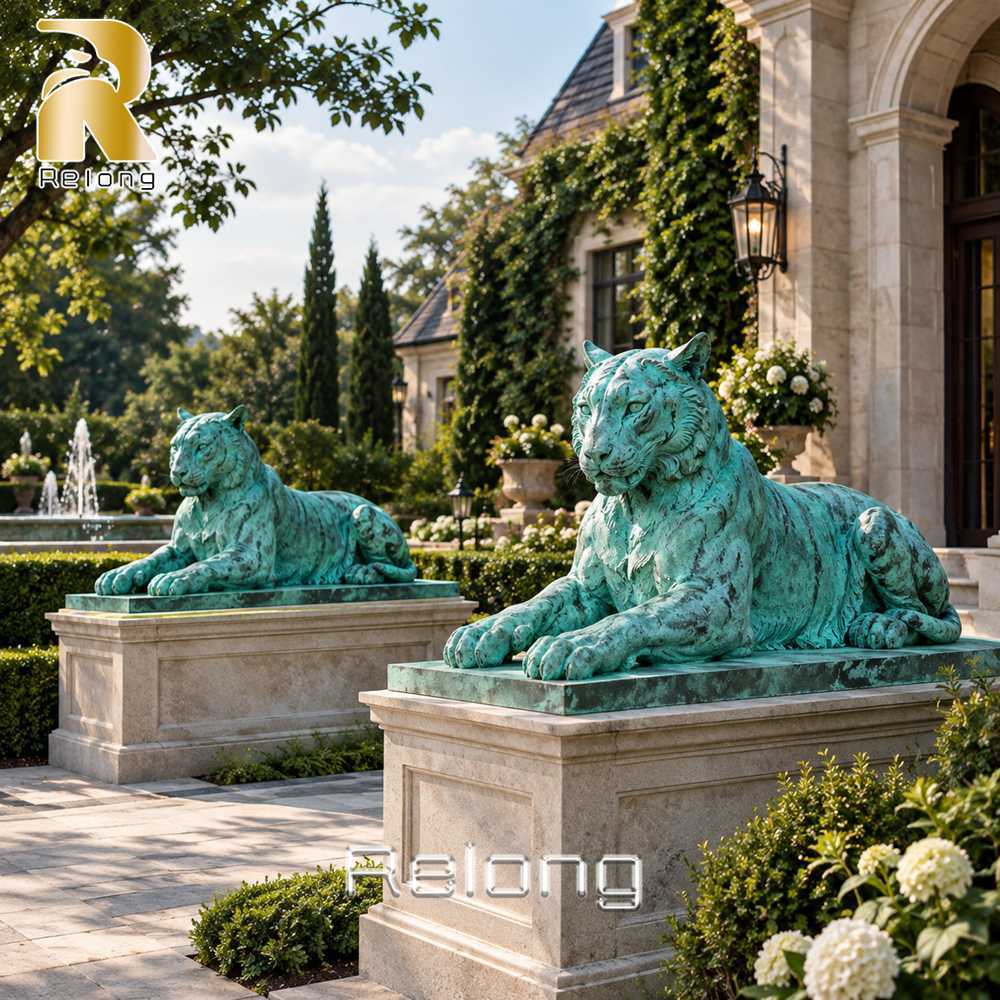 princeton tiger statue entrance